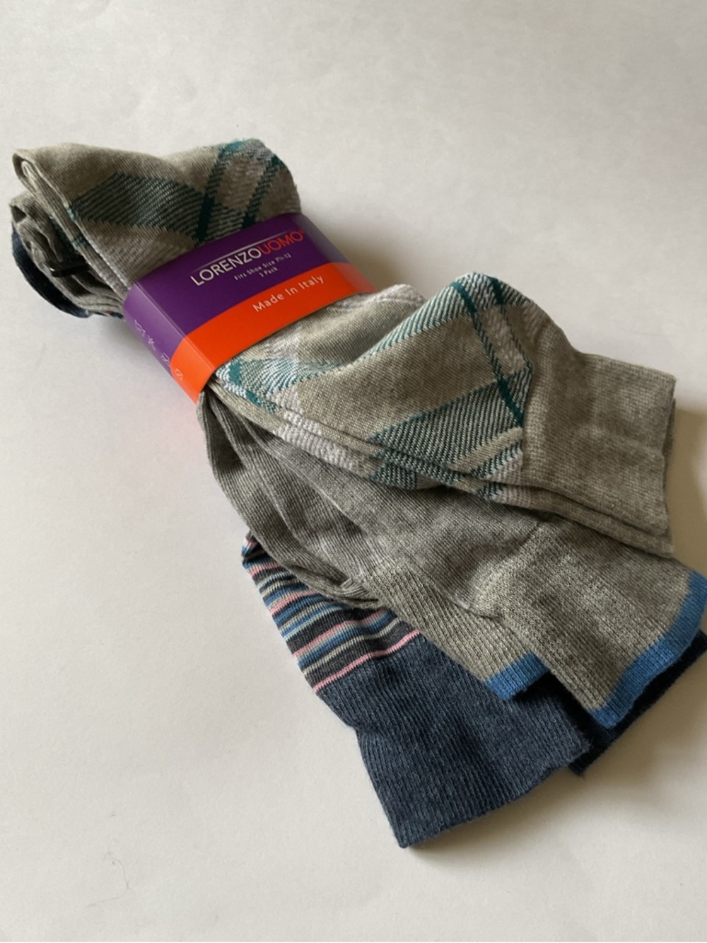 LORENZO UOMO MENS COTTON BLEND 3 PAIR SOCKS GRAY BLUE MULTI OS NWT
